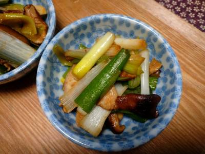ねぎとしいたけの炒め物