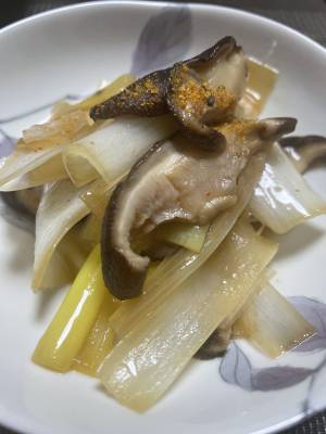 ねぎとしいたけの炒め物