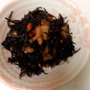 ひじきと鶏肉の煮物