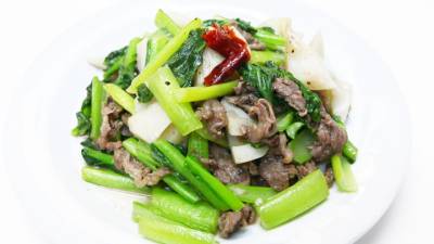 小松菜と牛こまのペペロンチーノ炒め