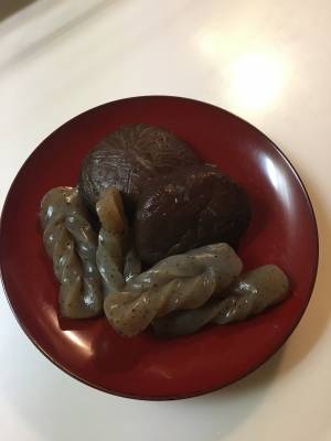 しいたけと手綱こんにゃくの煮しめ