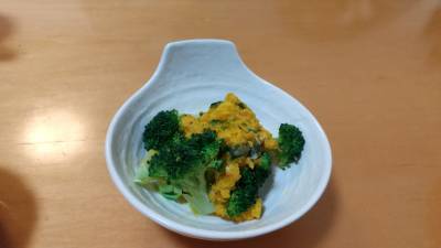 かぼちゃとブロッコリーのアーモンドサラダ