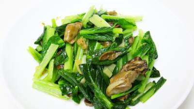 かきと小松菜のナムプラー炒め