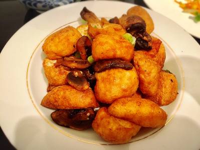 厚揚げときのこのバターじょうゆ炒め