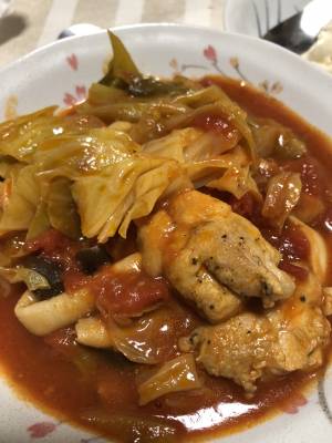トマトとチキンの煮込み