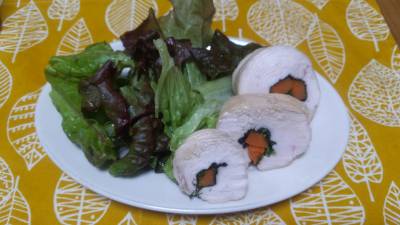 鶏むねロールのレンジ蒸し