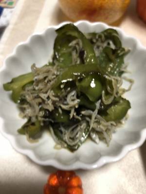 ピーマンのちりめんじゃこ炒め
