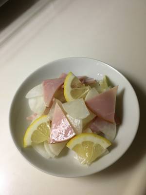 大根のレモンマリネ