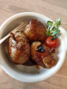 塩昆布の肉巻きおにぎり