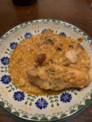 鶏肉とレンズ豆の煮込み