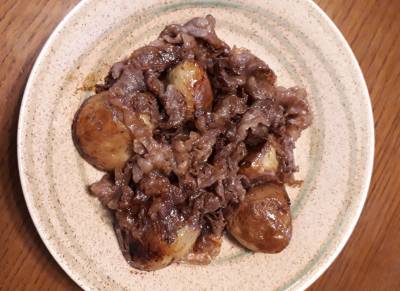 新じゃがと牛こまのはちみつ煮っころがし