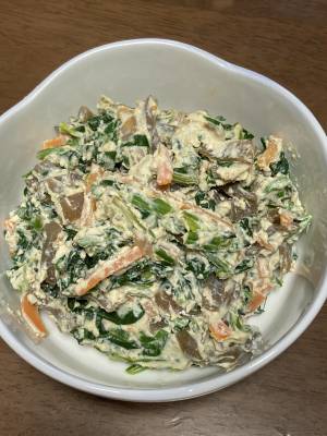 ホーレン草とコンニャクの白和え