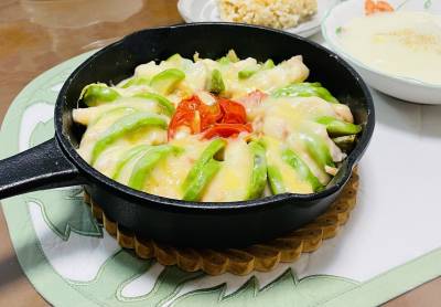 鶏むね肉のキャベツ蒸し