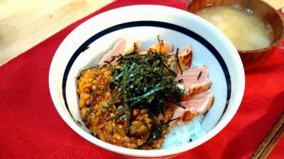 あぶりまぐろのネバネバ丼