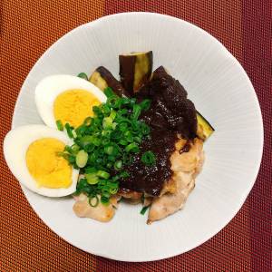 鶏もも肉となすのソテー ごまみそ味