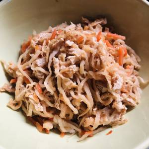 切り干し大根の炊いたん