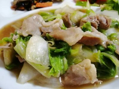 豚バラ肉と白菜の中華風煮込み
