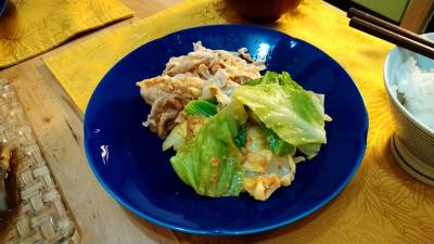 キャベツと豚肉のごまみそあえ