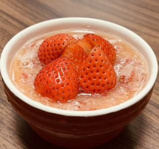 豆乳のブラマンジェいちごソース