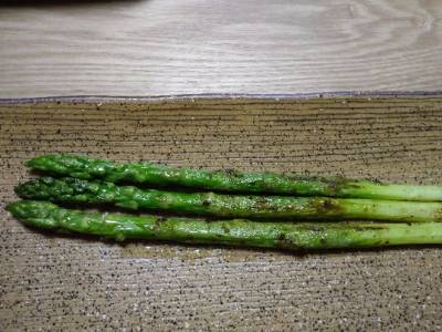 焼きアスパラ