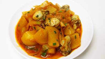 大根とかきのピリ辛煮