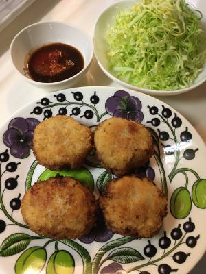 春キャベツたっぷりのメンチカツ