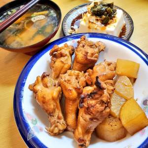 鶏手羽元のやわらか煮