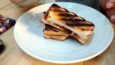 ギューギューホットサンド