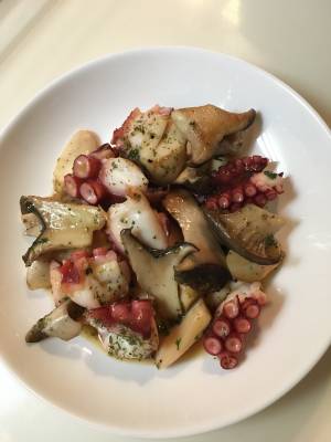 たこのエスカルゴ風