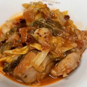 トマトとチキンの煮込み