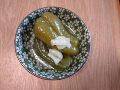 丸ごとピーマンのピリ辛蒸し