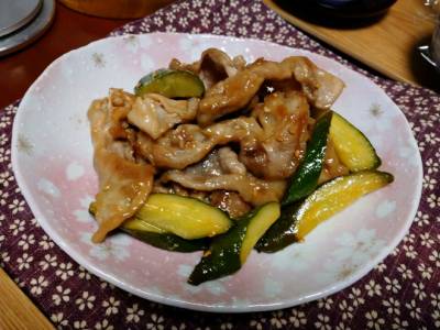 きゅうりと豚肉の甘酢炒め