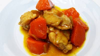 春にんじんと鶏肉の甘辛煮