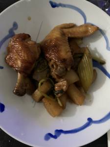 鶏手羽と大根のオイスターソース煮