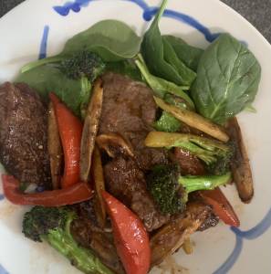 牛肉とごぼうのバターしょうゆ炒め