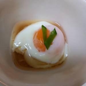 温泉卵のだしじょうゆがけ