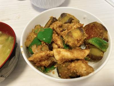 なすと豚肉のしぎ焼き