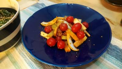 新たまねぎとセロリのマリネ