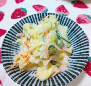 マカロニサラダ