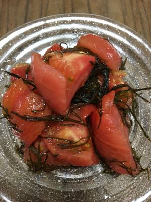 トマトの塩昆布あえ