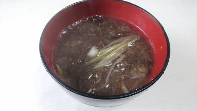 みょうがともずくのみそ汁