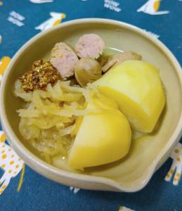 切り干し大根とソーセージのスープ煮