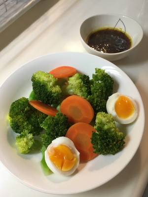 蒸し茹で野菜のサラダ