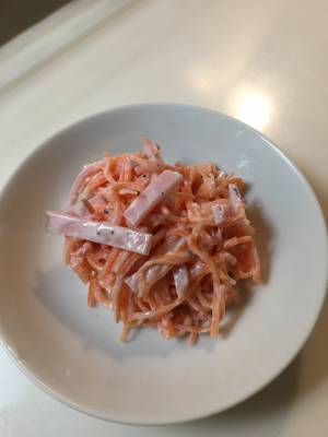 にんじんのヨーグルトサラダ