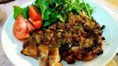 ジューシープルーンチキン