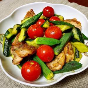 きゅうりと鶏肉の甘酢炒め