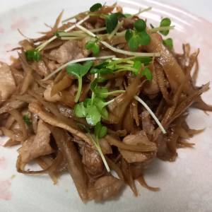 ごぼうと豚肉のいため煮