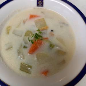 新じゃがのクラムチャウダー