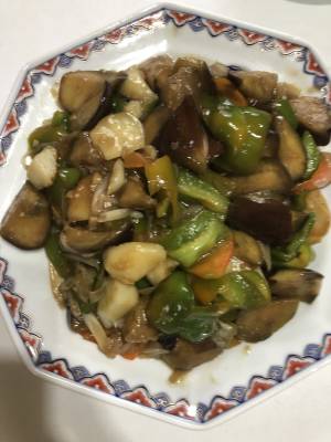 なすとじゃがいも、ピーマンの黒酢炒め