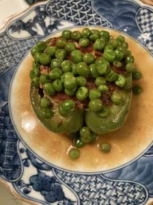 パプリカの肉詰め　マッシュポテト添え